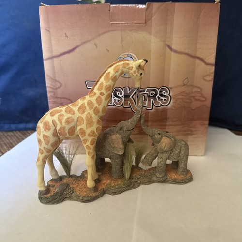 Tuskers member only figurine - member,