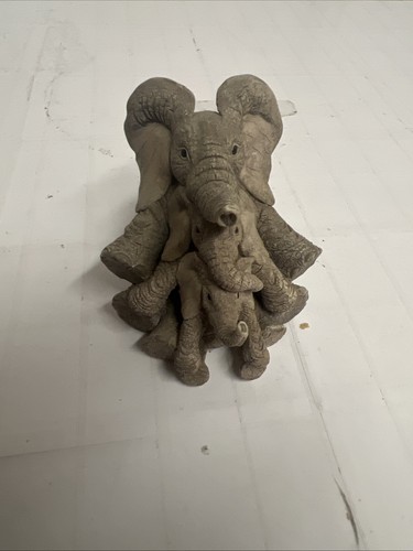 Tuskers figurine family - figurine,