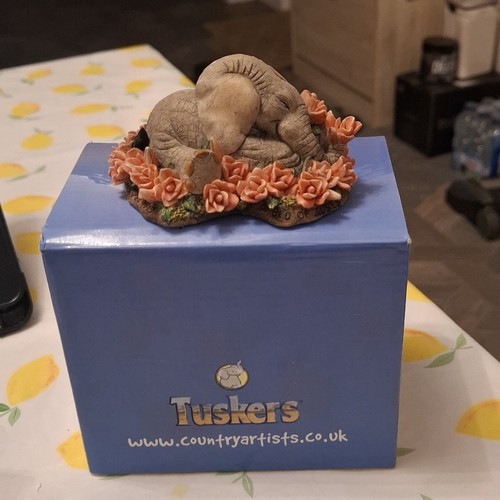 Elephant tuskers original - ,