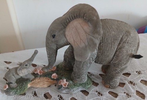 Tuskers elephant figurine - tuskers, love