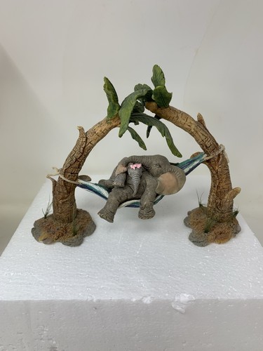 Tuskers henry and henrietta - henry,