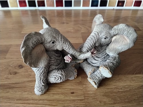 Tuskers elephants paw prints - paw,