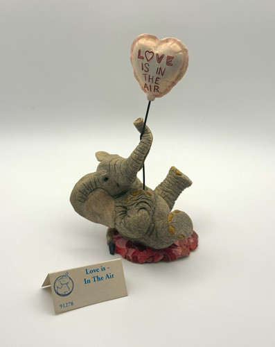 Tuskers resin elephant - tuskers,